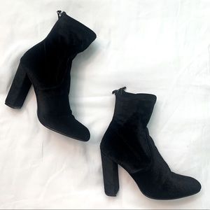 Steven Madden Women 5.5 Black Suede Ankle Sock Boots